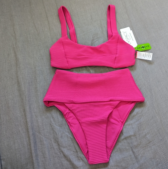 L*Space Jess Desi Bikini Set Bougainvillea - Picture 1 of 13